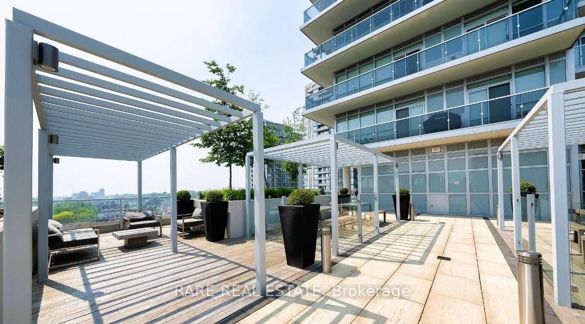 501 St. Clair Ave W, unit 2106 for sale