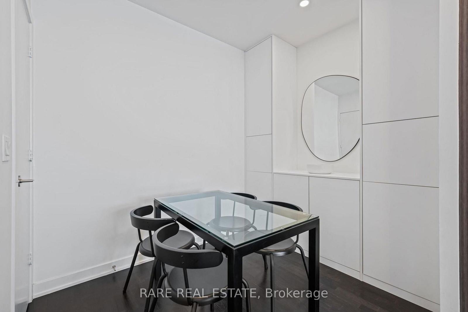 501 St. Clair Ave W, unit 2106 for sale