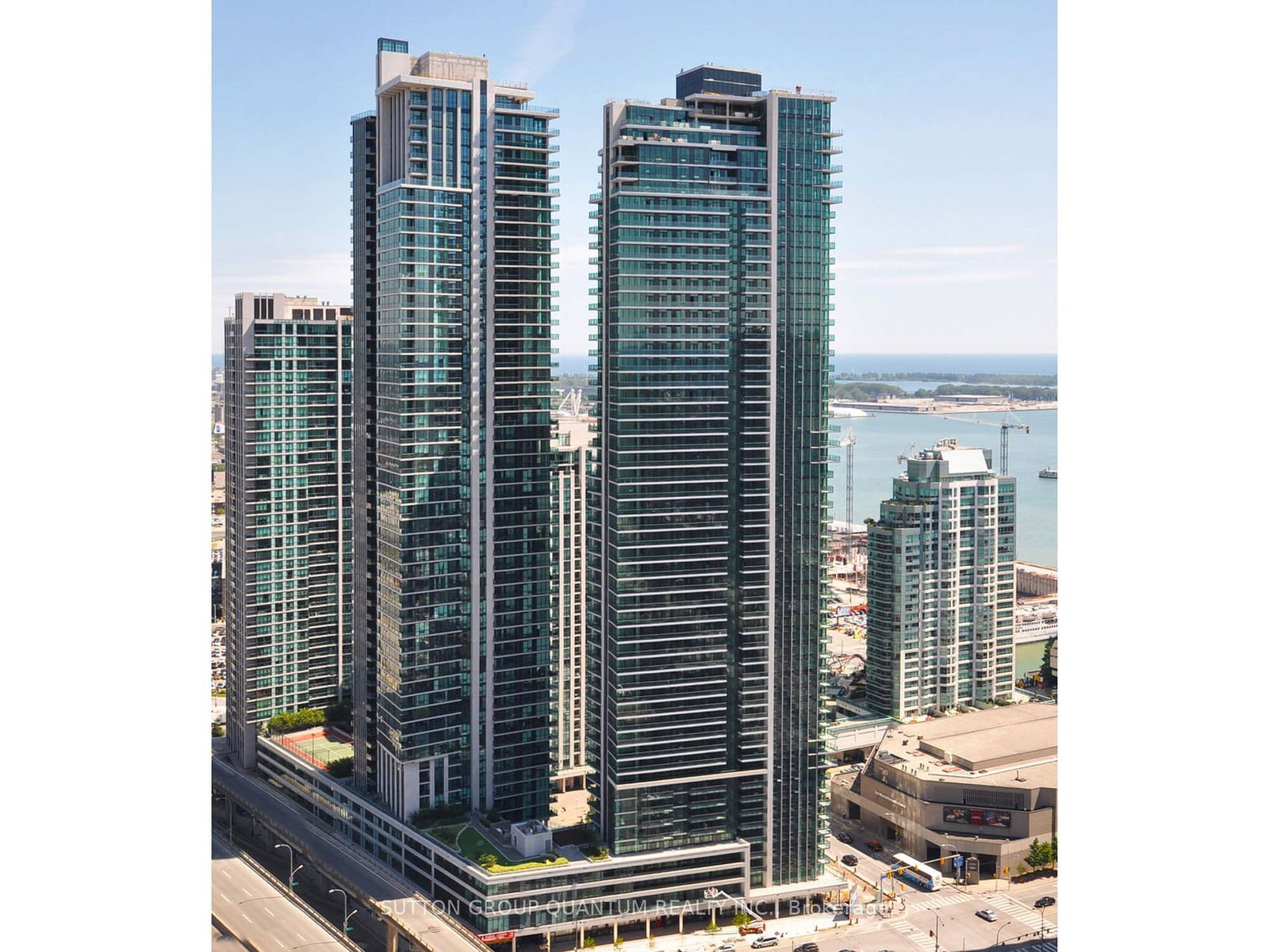 18 Harbour St, unit 2901 for rent