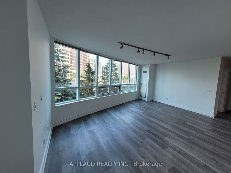 25 Greenview Ave, unit 420 for rent