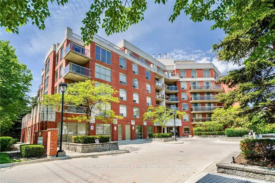 800 Sheppard Ave W, unit 310 for rent