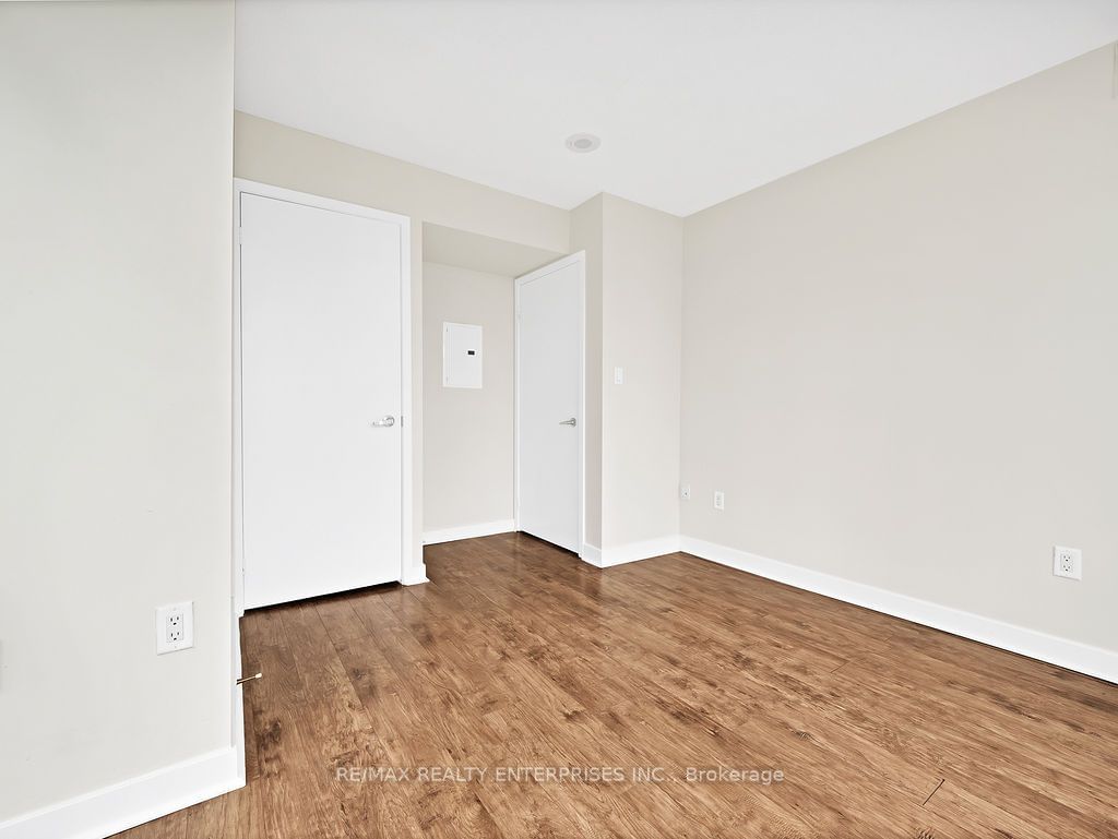 15 Fort York Blvd, unit 903 for rent