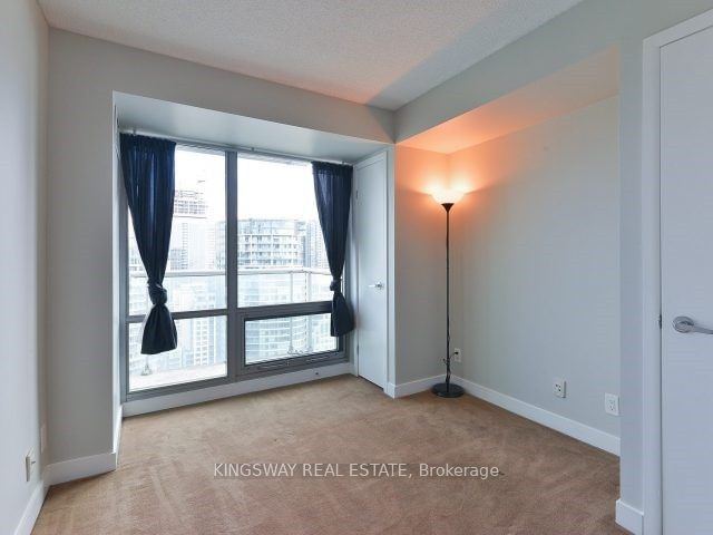 81 Navy Wharf Crt, unit 3511 for rent