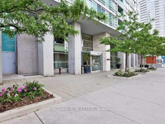 81 Navy Wharf Crt, unit 3511 for rent