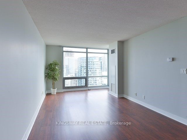 81 Navy Wharf Crt, unit 3511 for rent