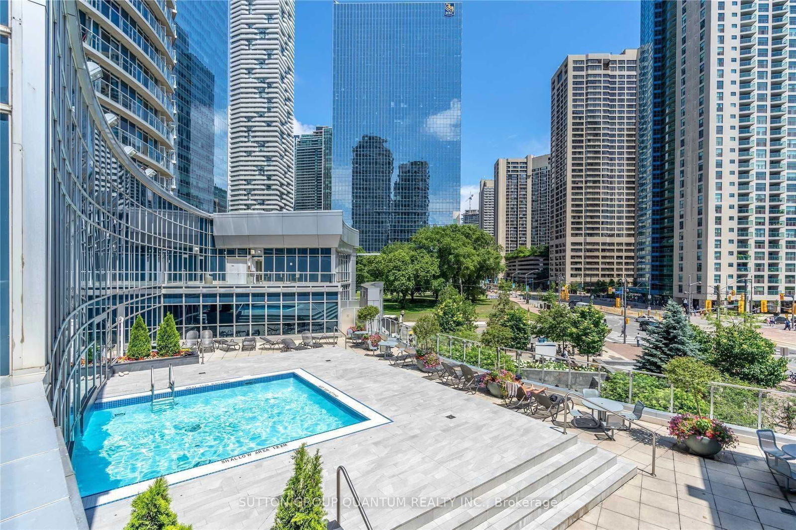 208 Queens Quay W, unit 1410 for rent