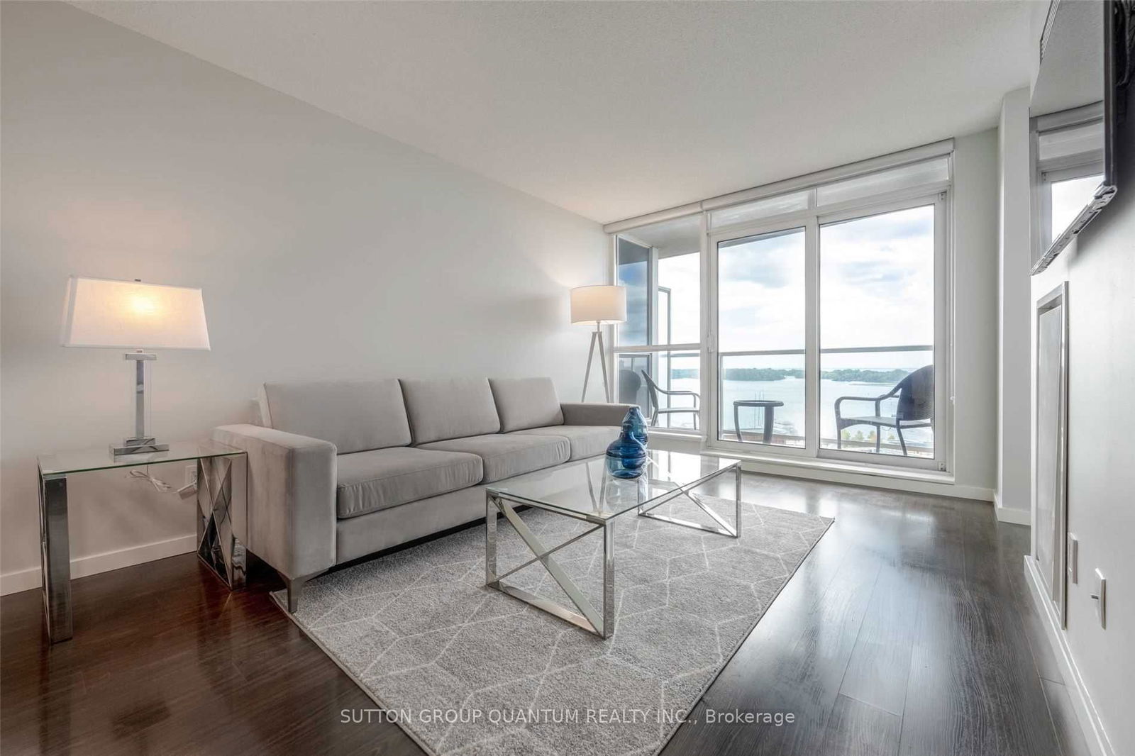 208 Queens Quay W, unit 1410 for rent