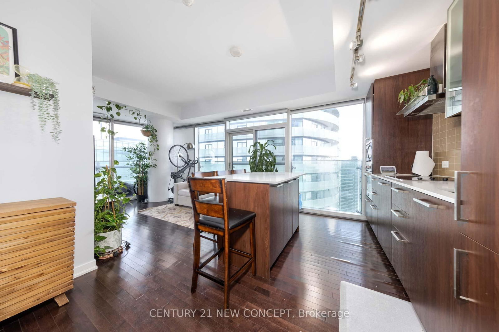 12 York St, unit 4610 for sale