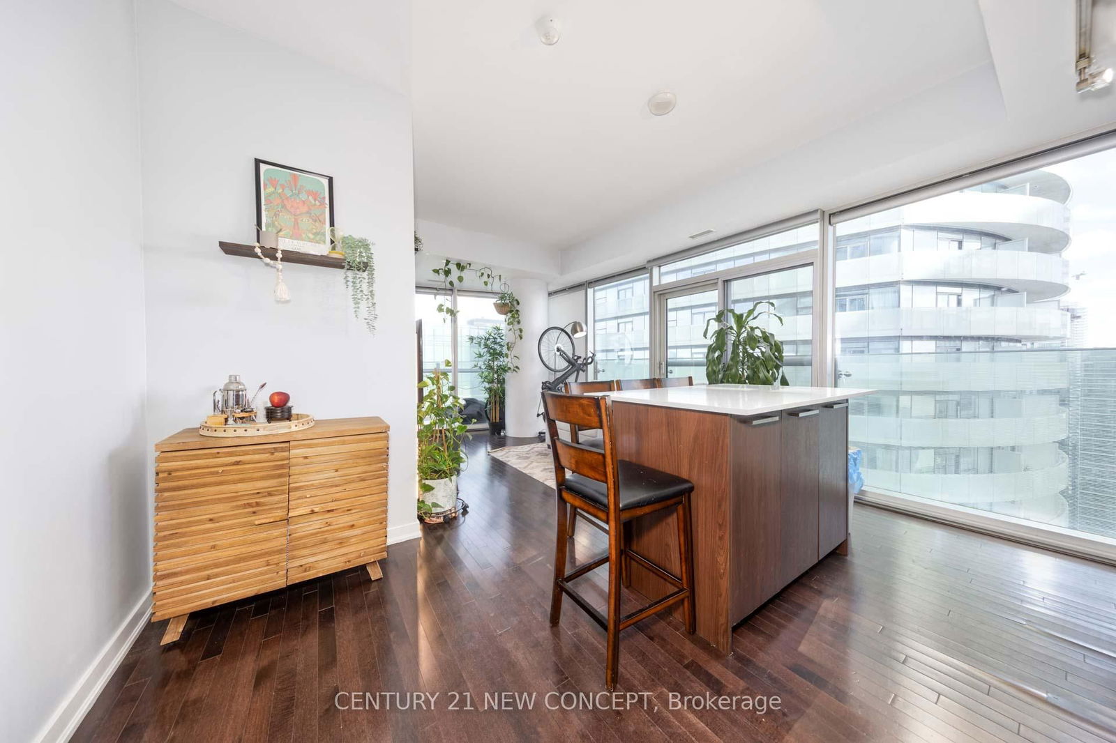 12 York St, unit 4610 for sale