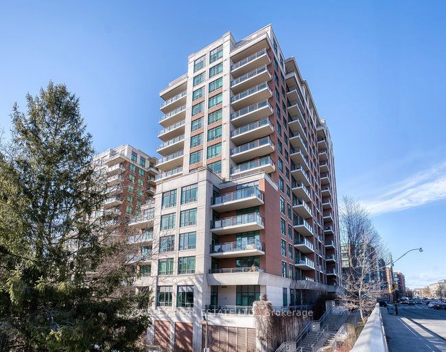 319 Merton St, unit #406 for sale