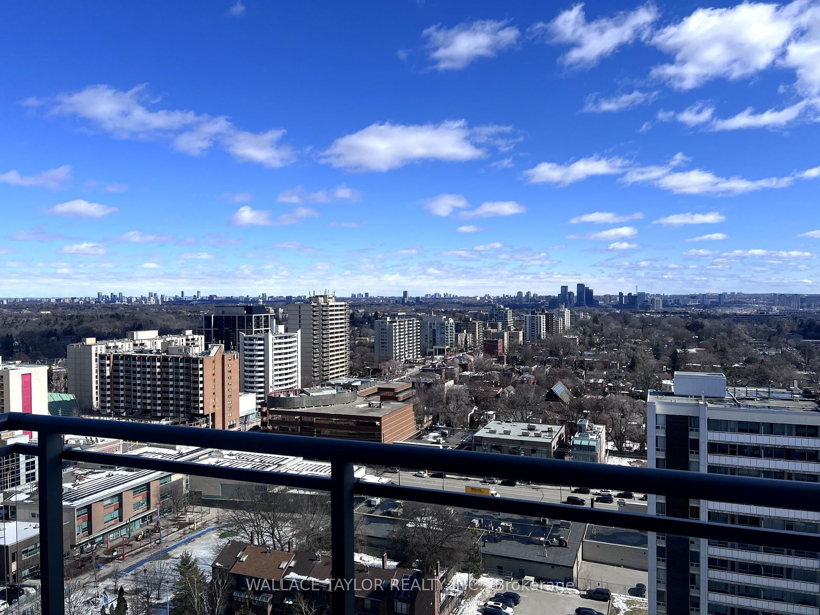 83 Redpath Ave, unit 1702 for rent