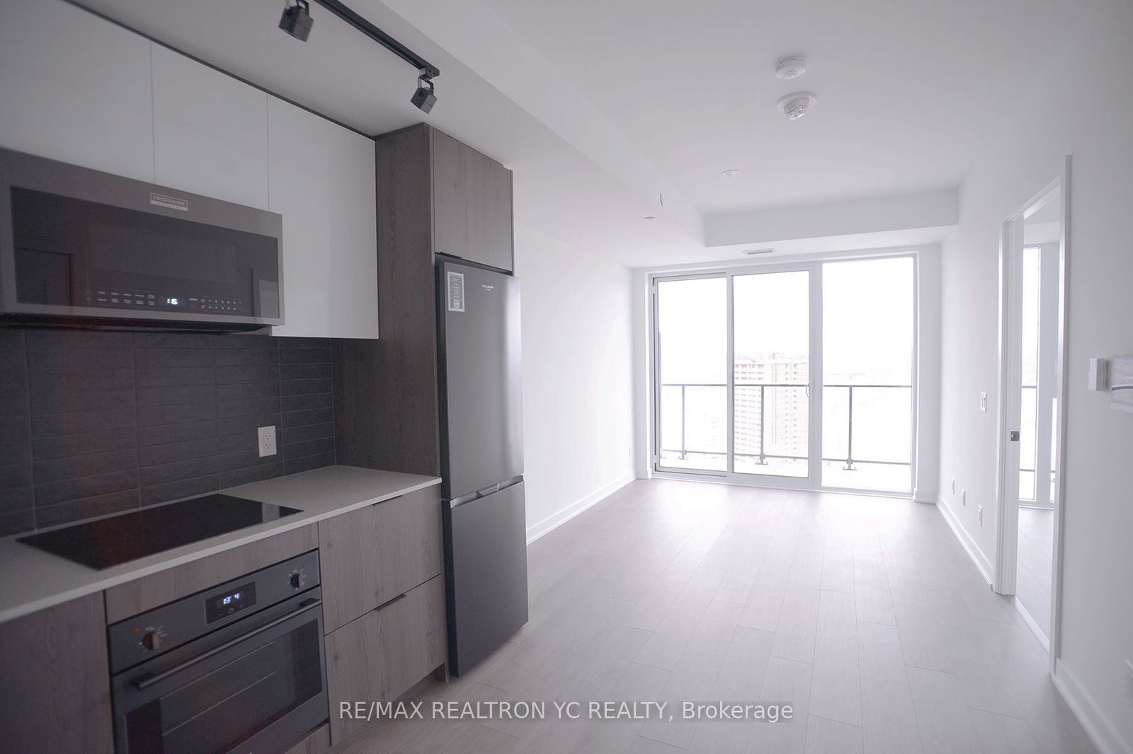 5 Defries St, unit 2611 for rent