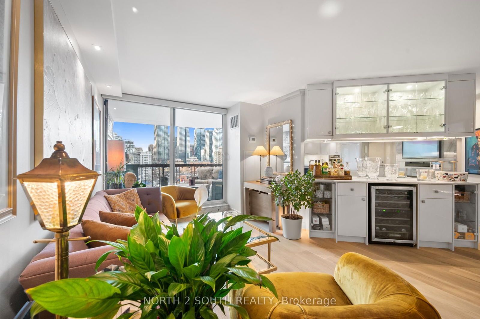 77 Maitland Pl, unit 1608 for sale