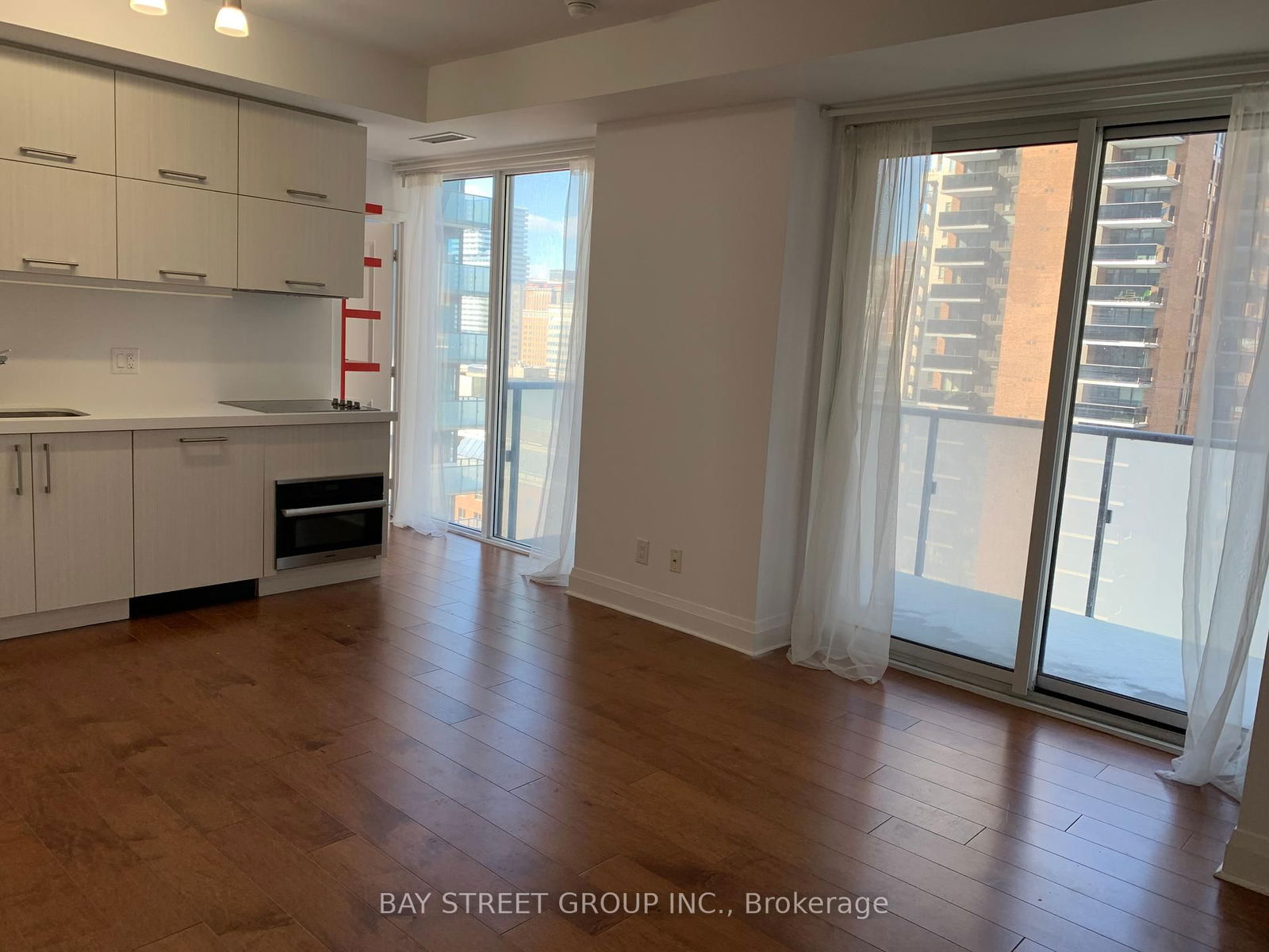 1080 Bay St, unit 1108 for rent