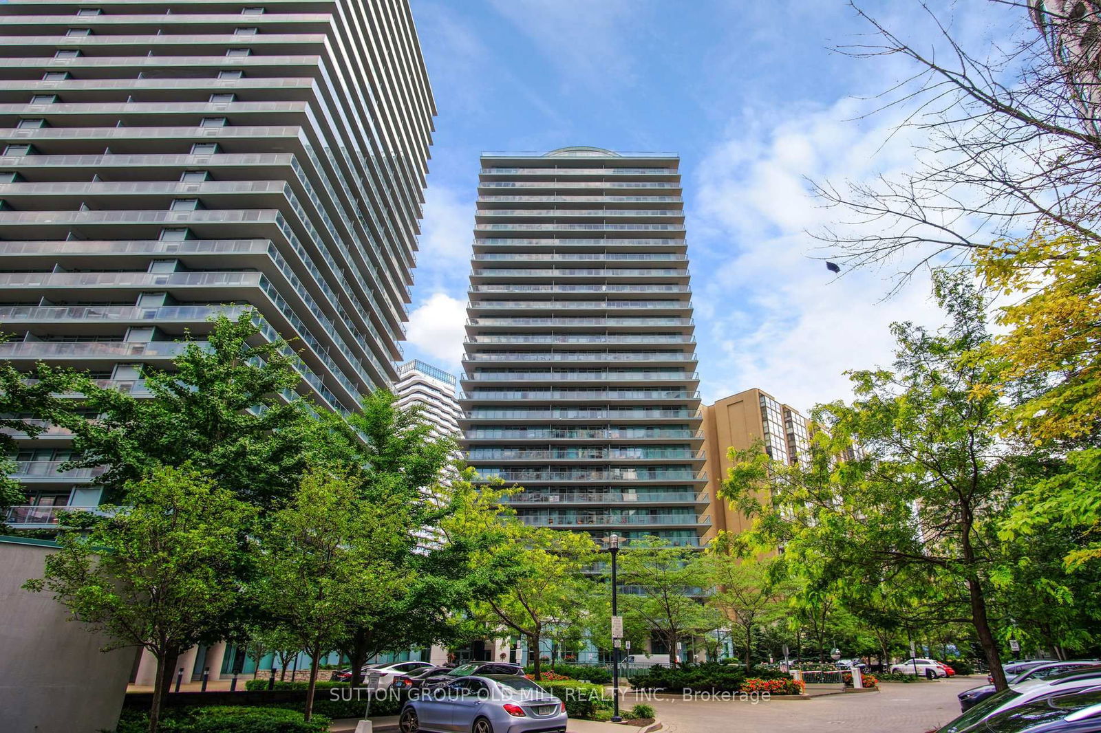 5500 Yonge St, unit 211 for sale