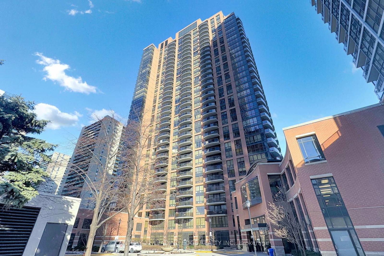 33 Sheppard Ave E, unit 910 for sale