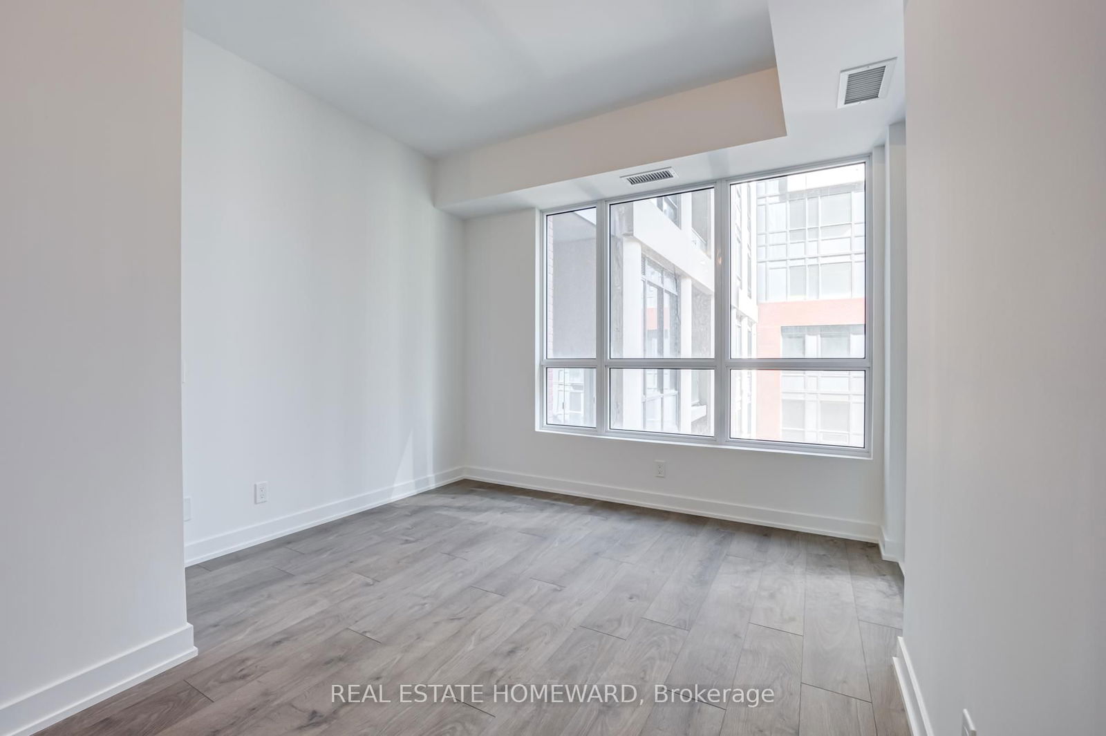 108 Peter St, unit 715 for rent