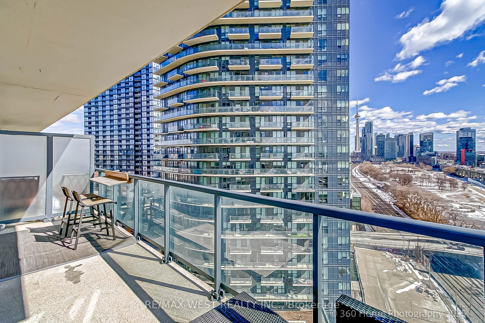 51 East Liberty St S, unit 1512 for sale