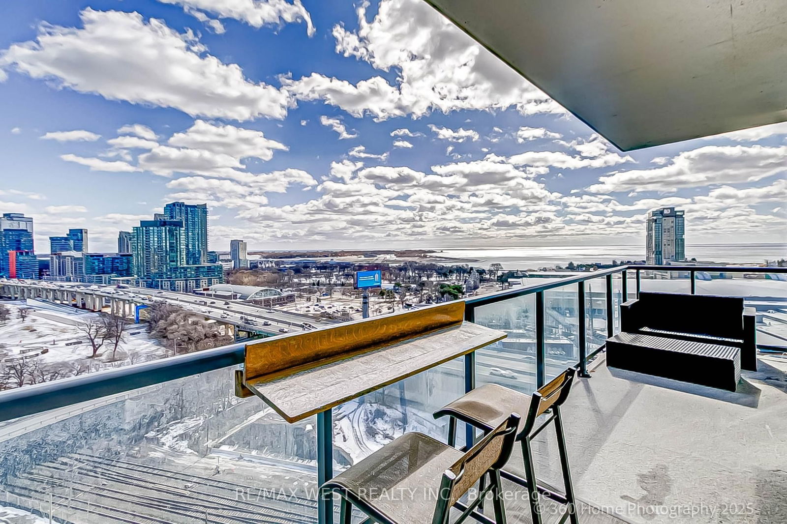 51 East Liberty St S, unit 1512 for sale