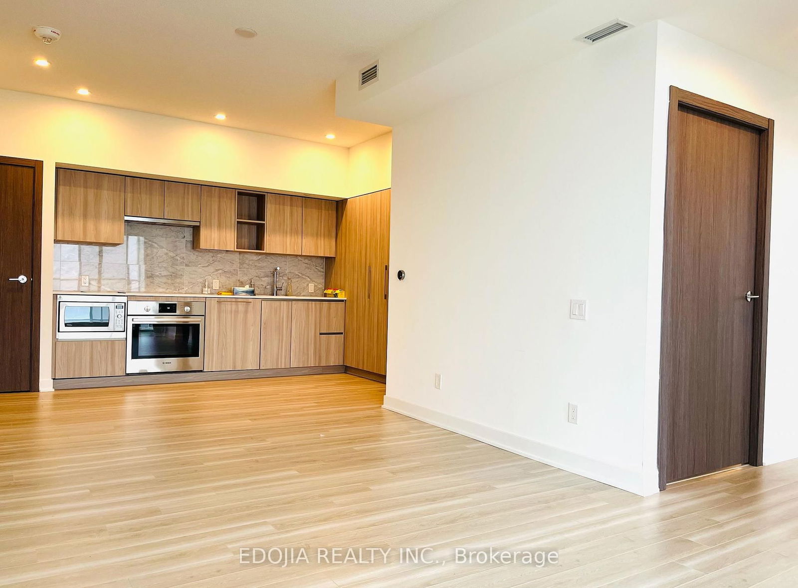 17 Bathurst St, unit 4315 for rent