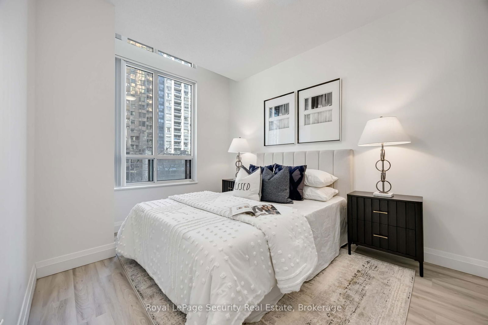 23 Hollywood Ave, unit 108 for sale