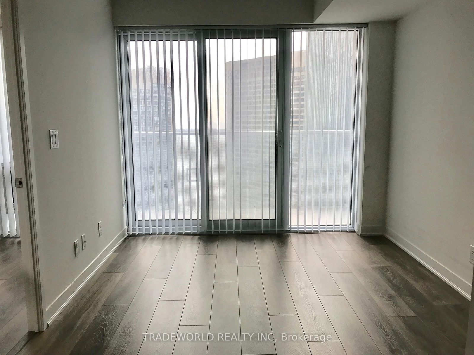 88 Harbour St, unit 2608 for rent