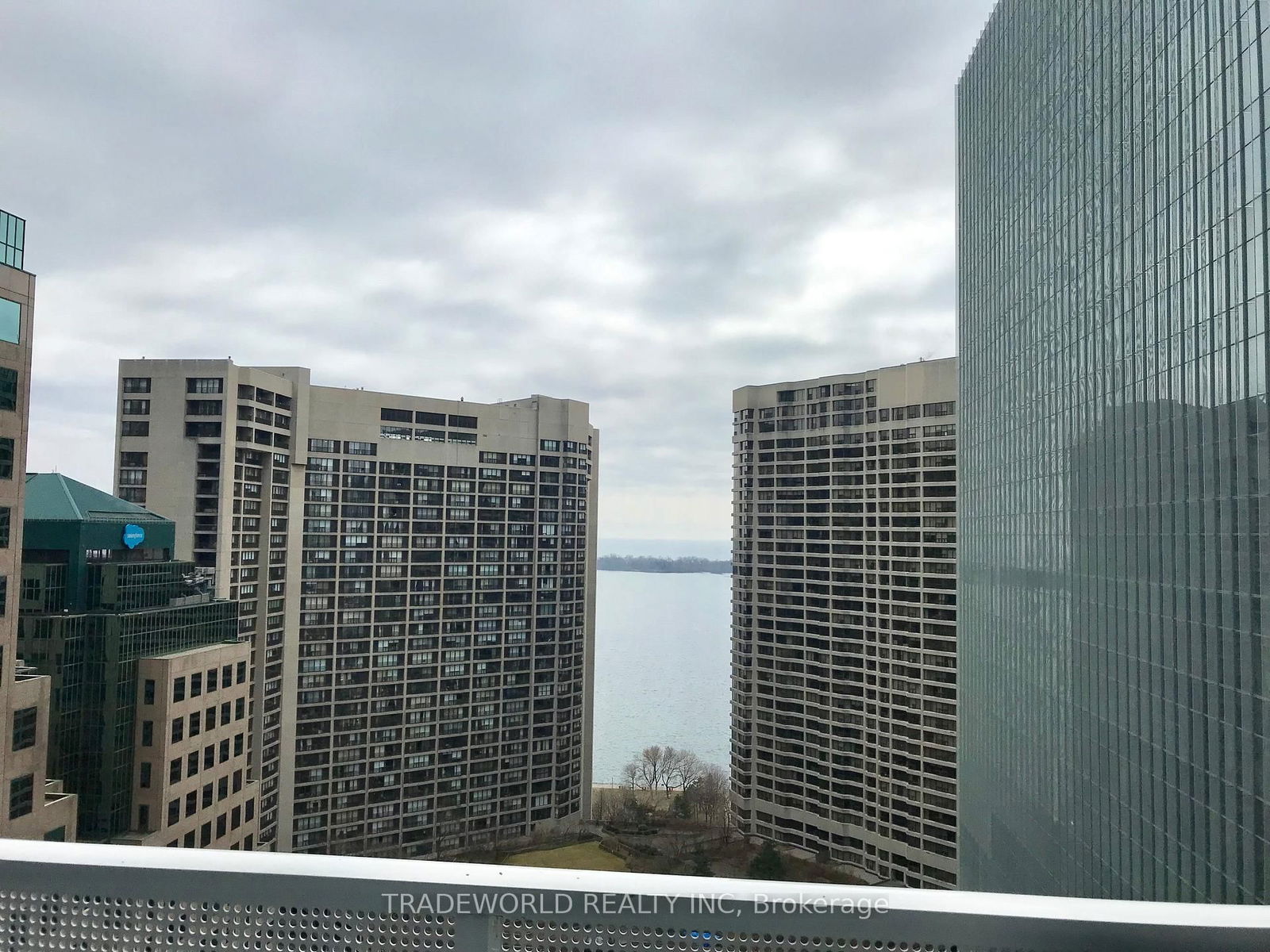 88 Harbour St, unit 2608 for rent