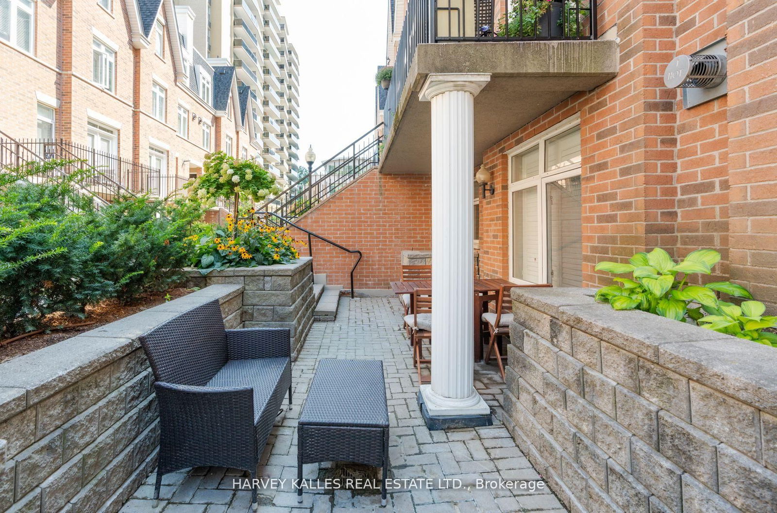 85 Lillian St, unit 10 for sale