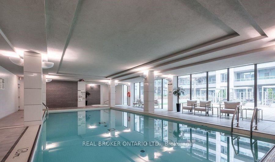 19 Grand Trunk Cres, unit 610 for rent