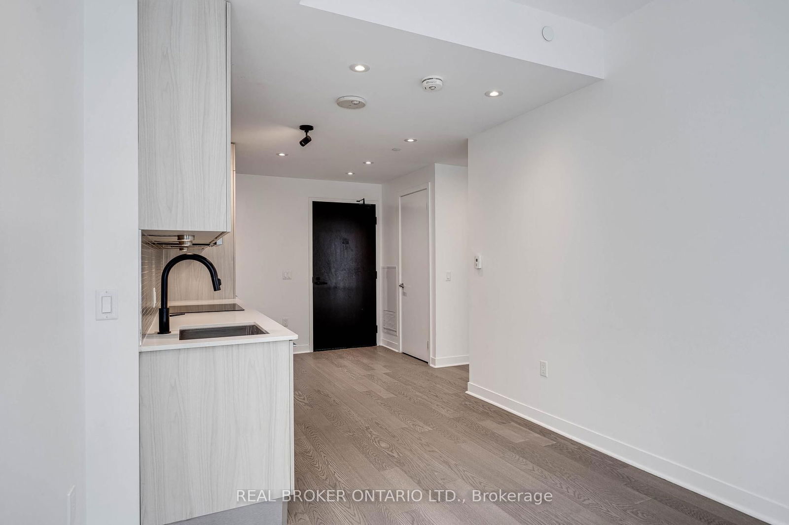 501 Adelaide St W, unit 307 for rent