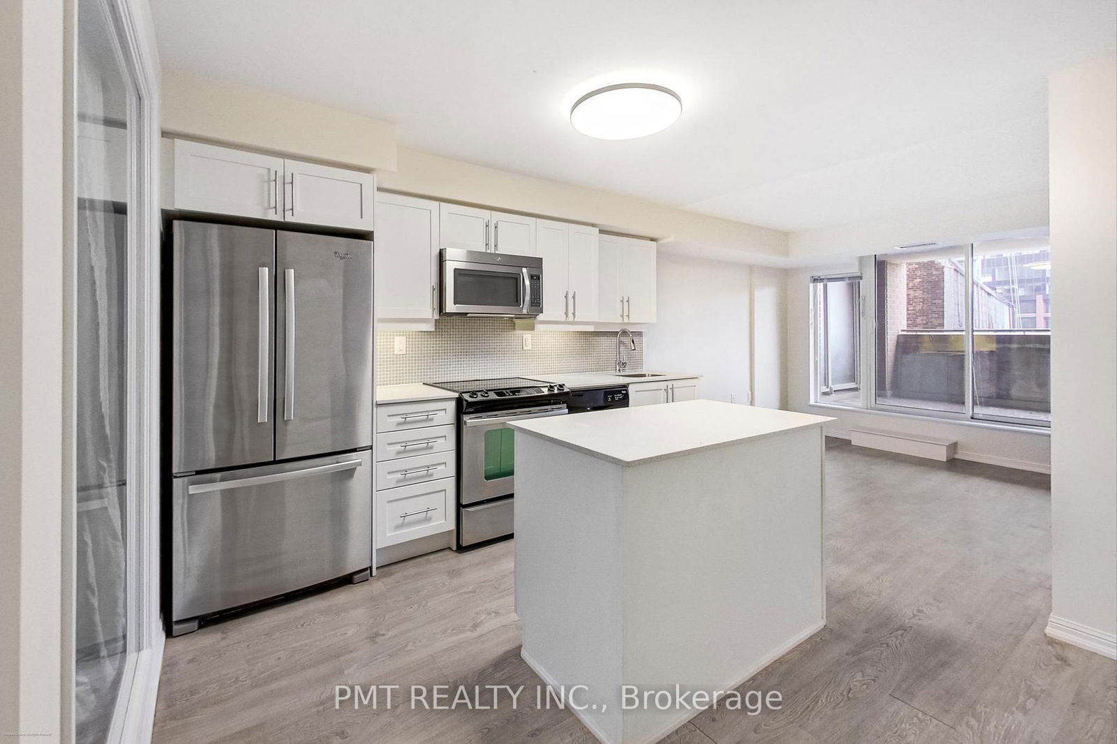 125 Western Battery Rd, unit 209 for sale