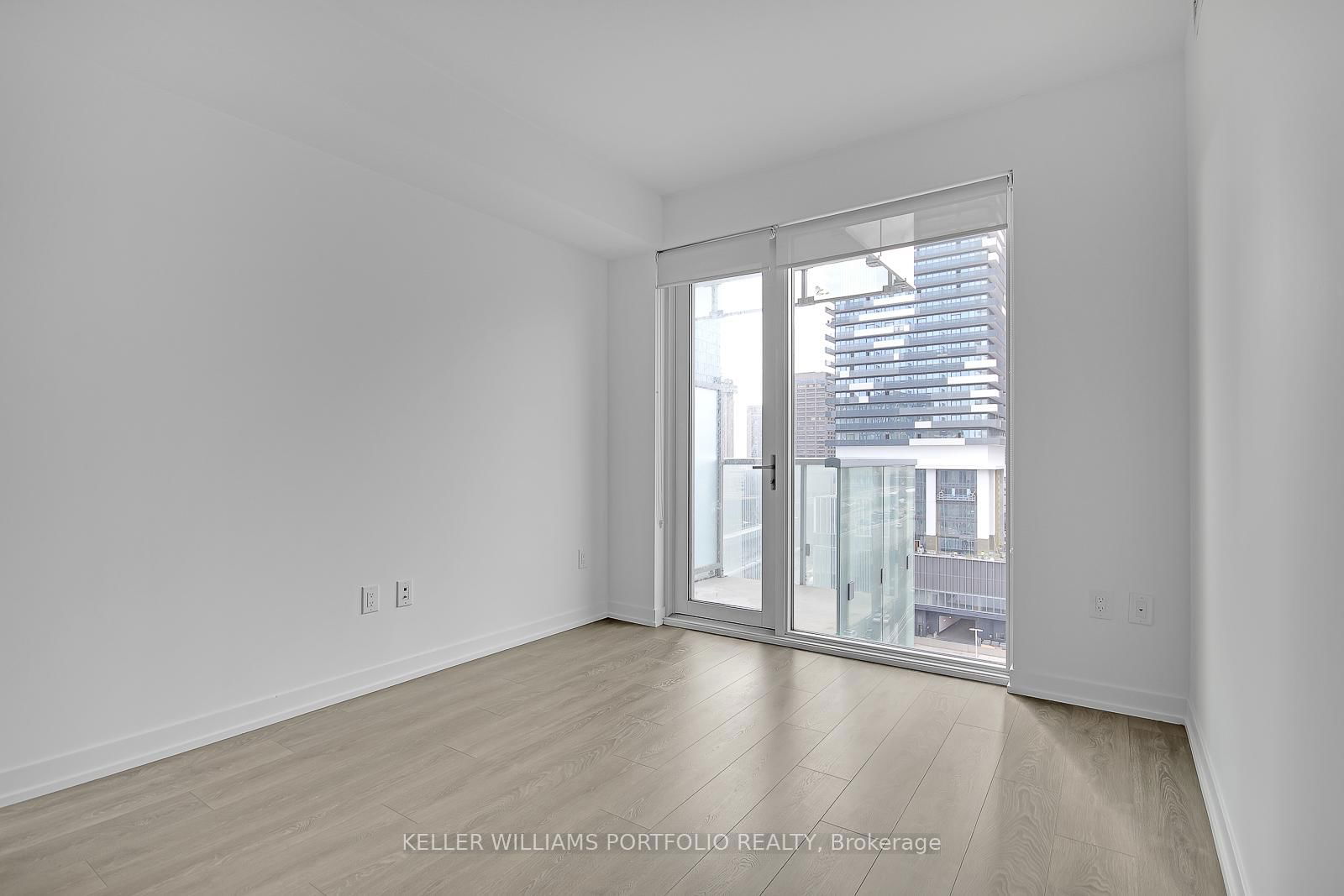 15 Lower Jarvis St, unit 911 for rent