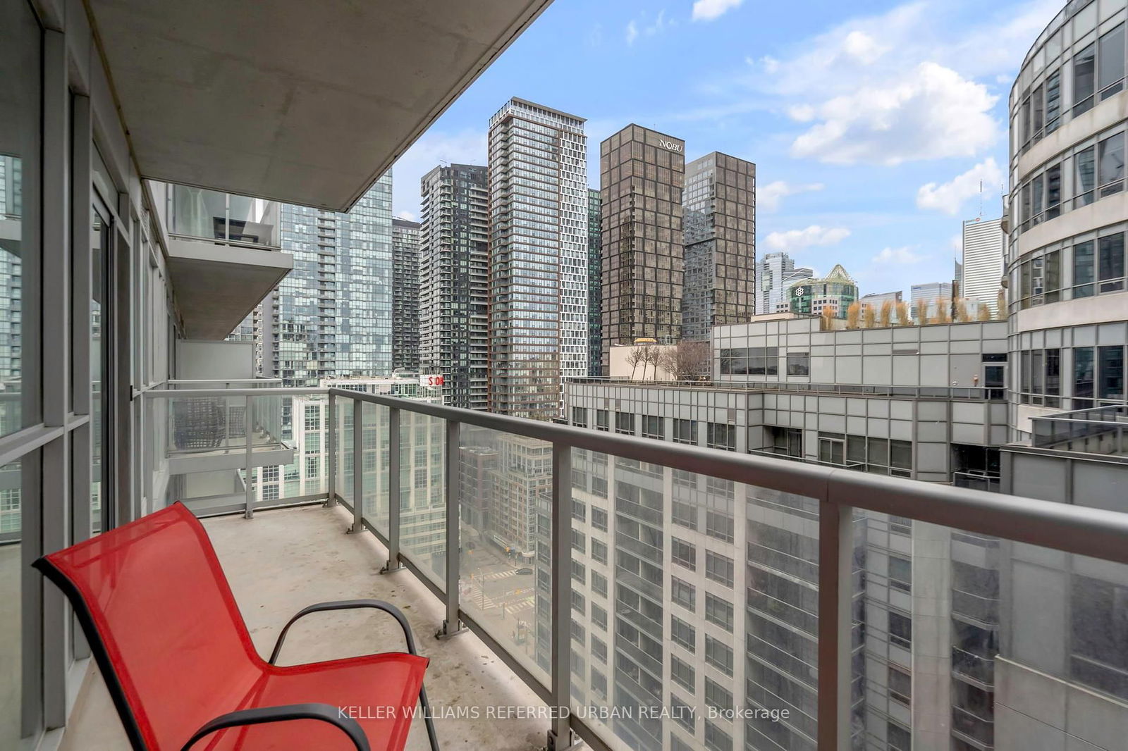 352 Front St W, unit 2021 for sale