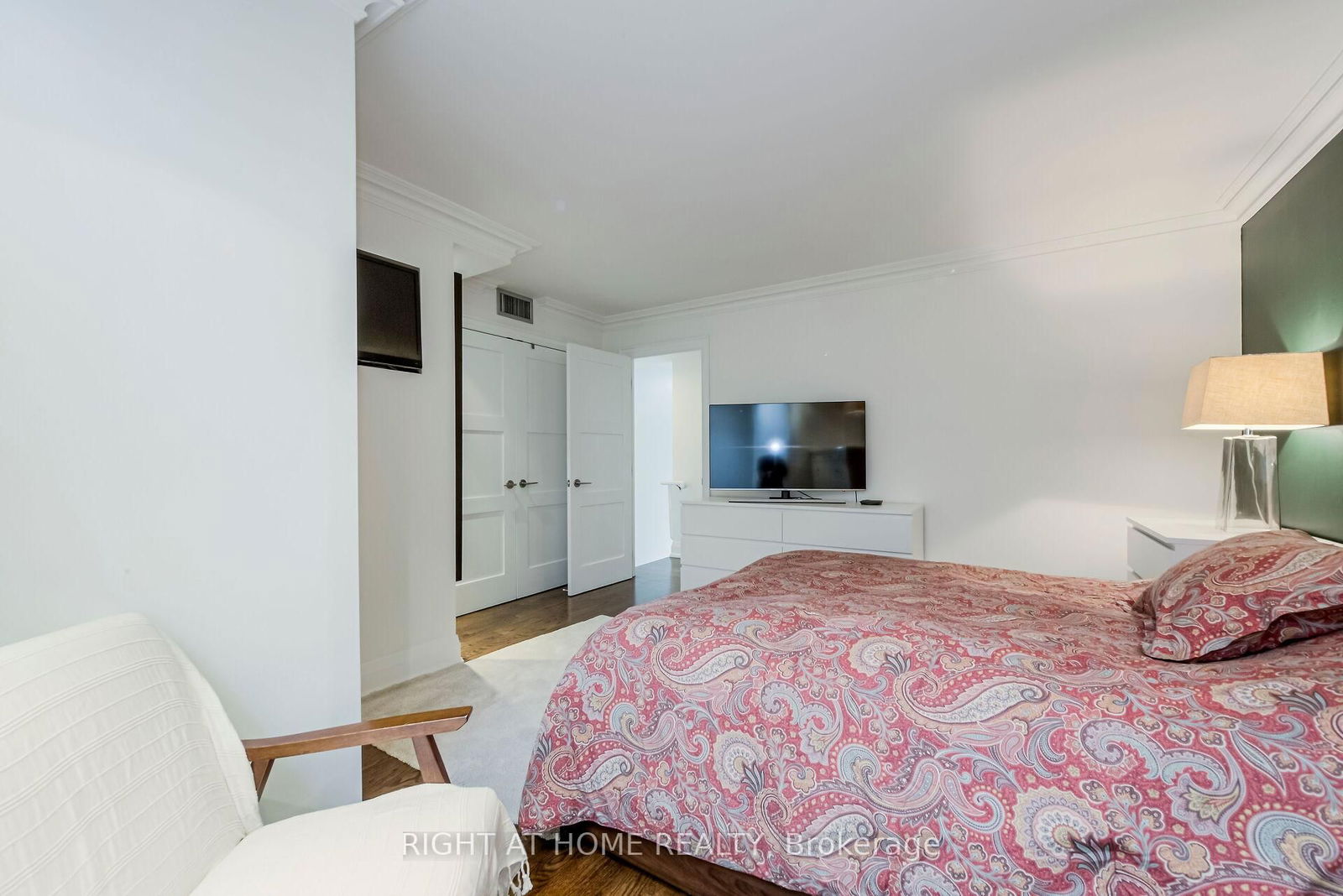 20 Glebe Rd W, unit Ph 16 for rent