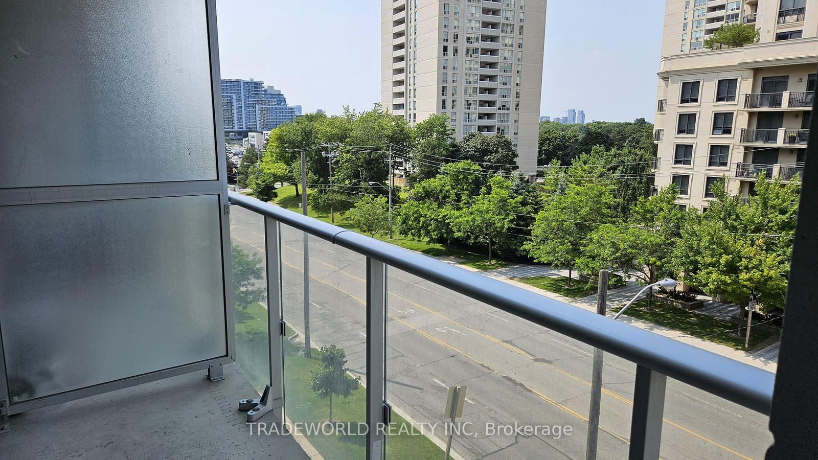 621 Sheppard Ave E, unit 620 for rent