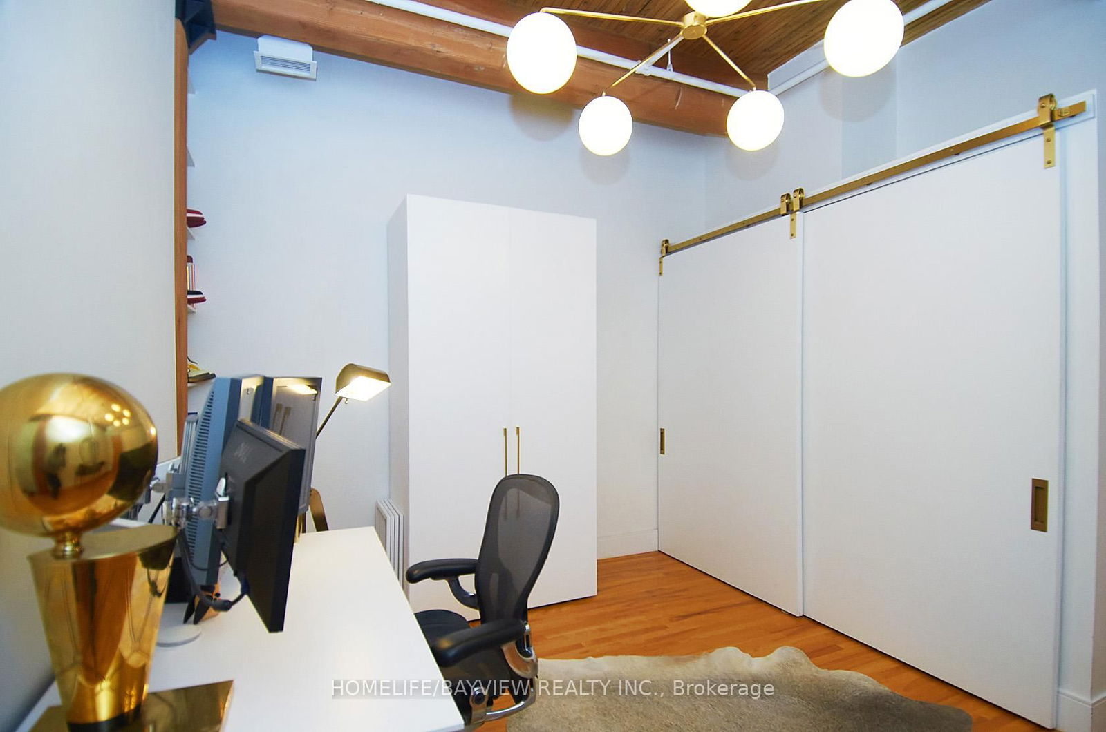 993 Queen St W, unit 203 for rent