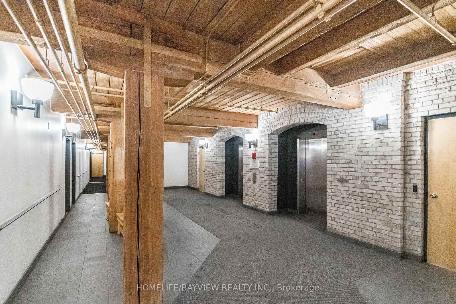 993 Queen St W, unit 203 for rent