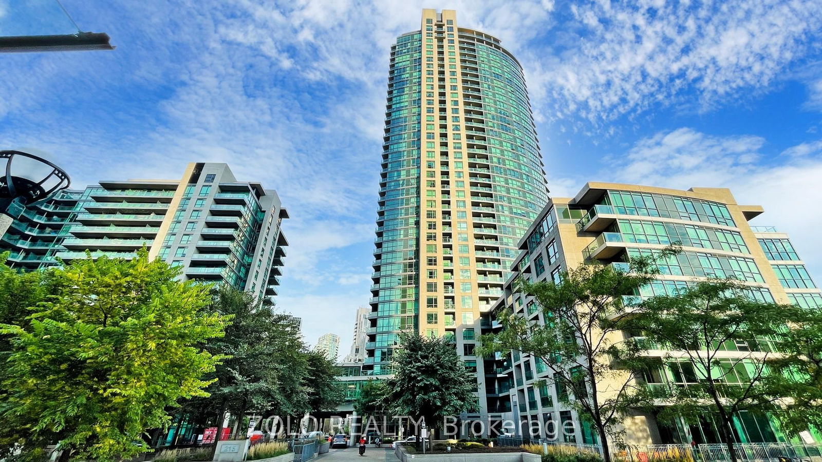 215 Fort York Blvd, unit 1609 for rent