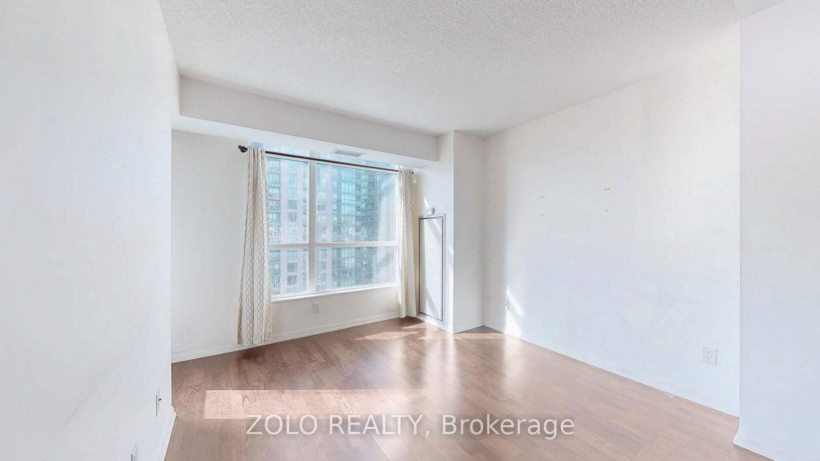 215 Fort York Blvd, unit 1609 for rent