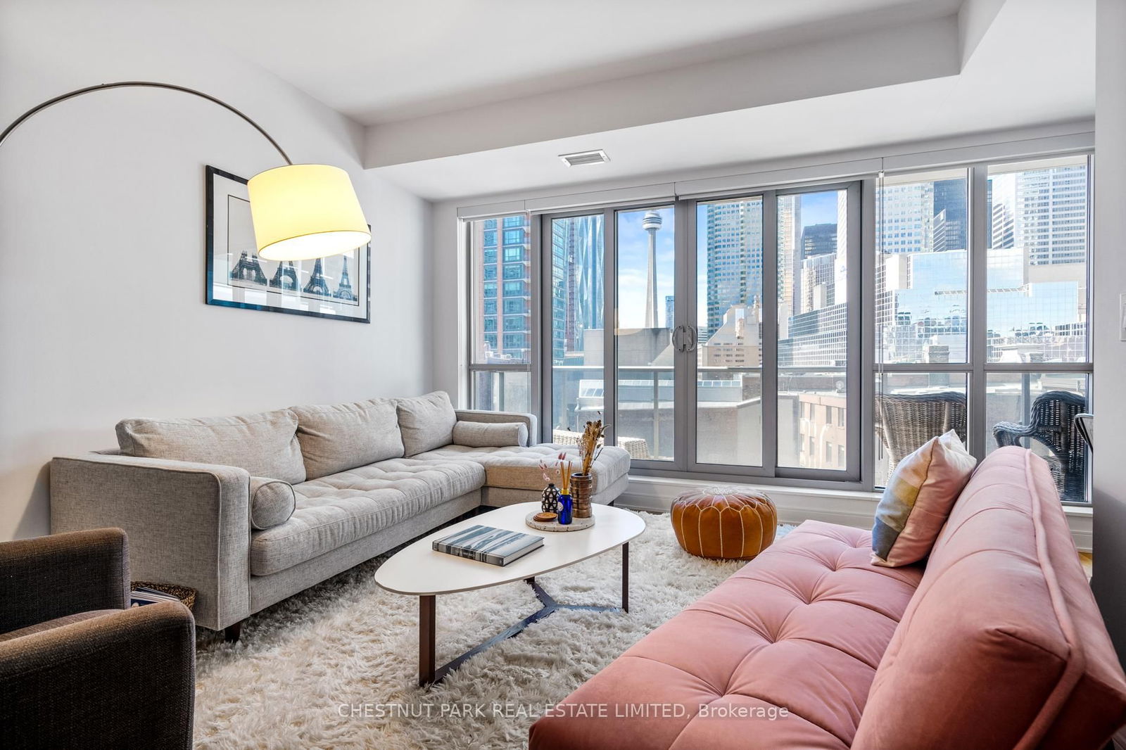 55 Front St E, unit 707 for sale