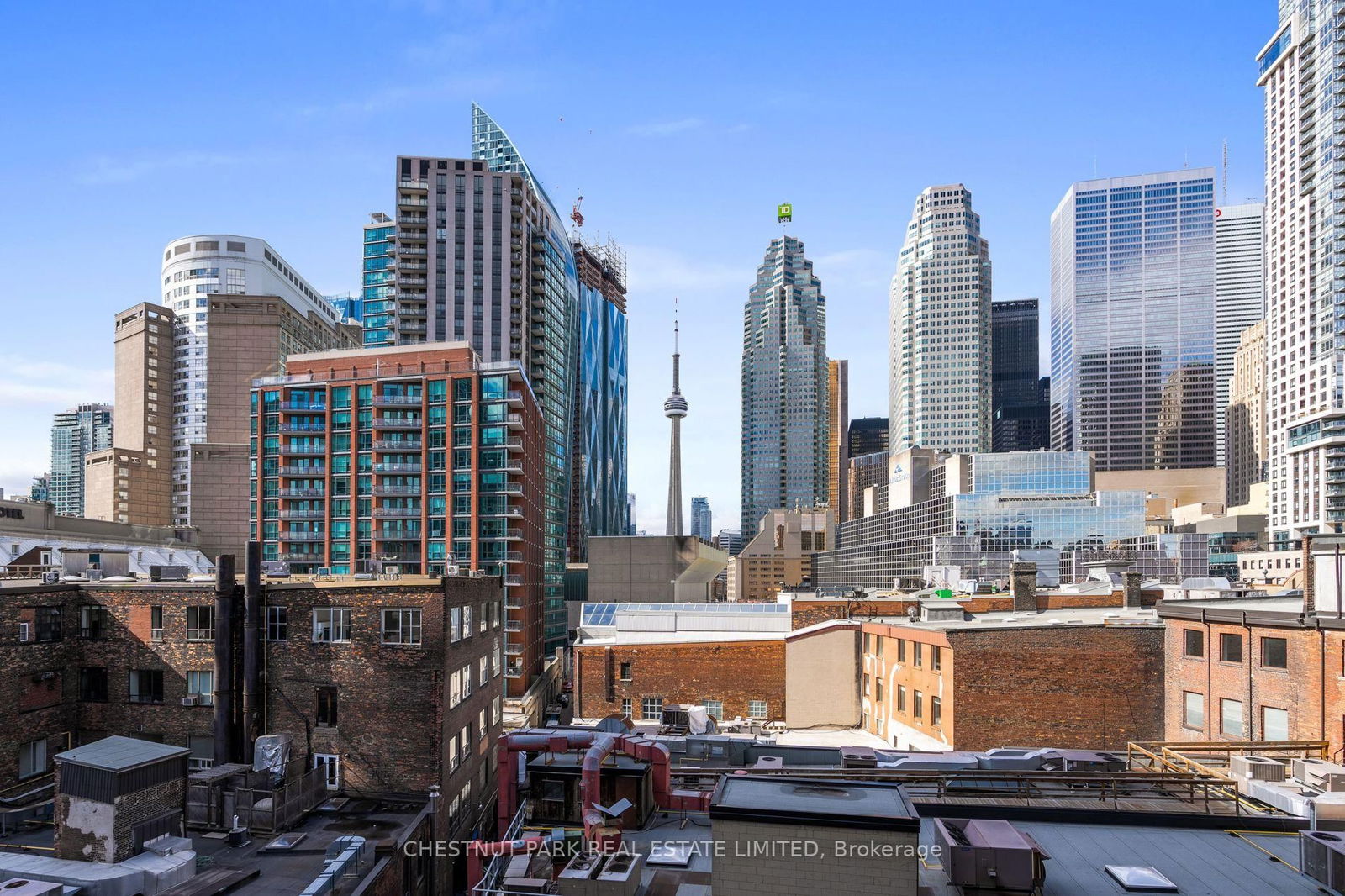 55 Front St E, unit 707 for sale