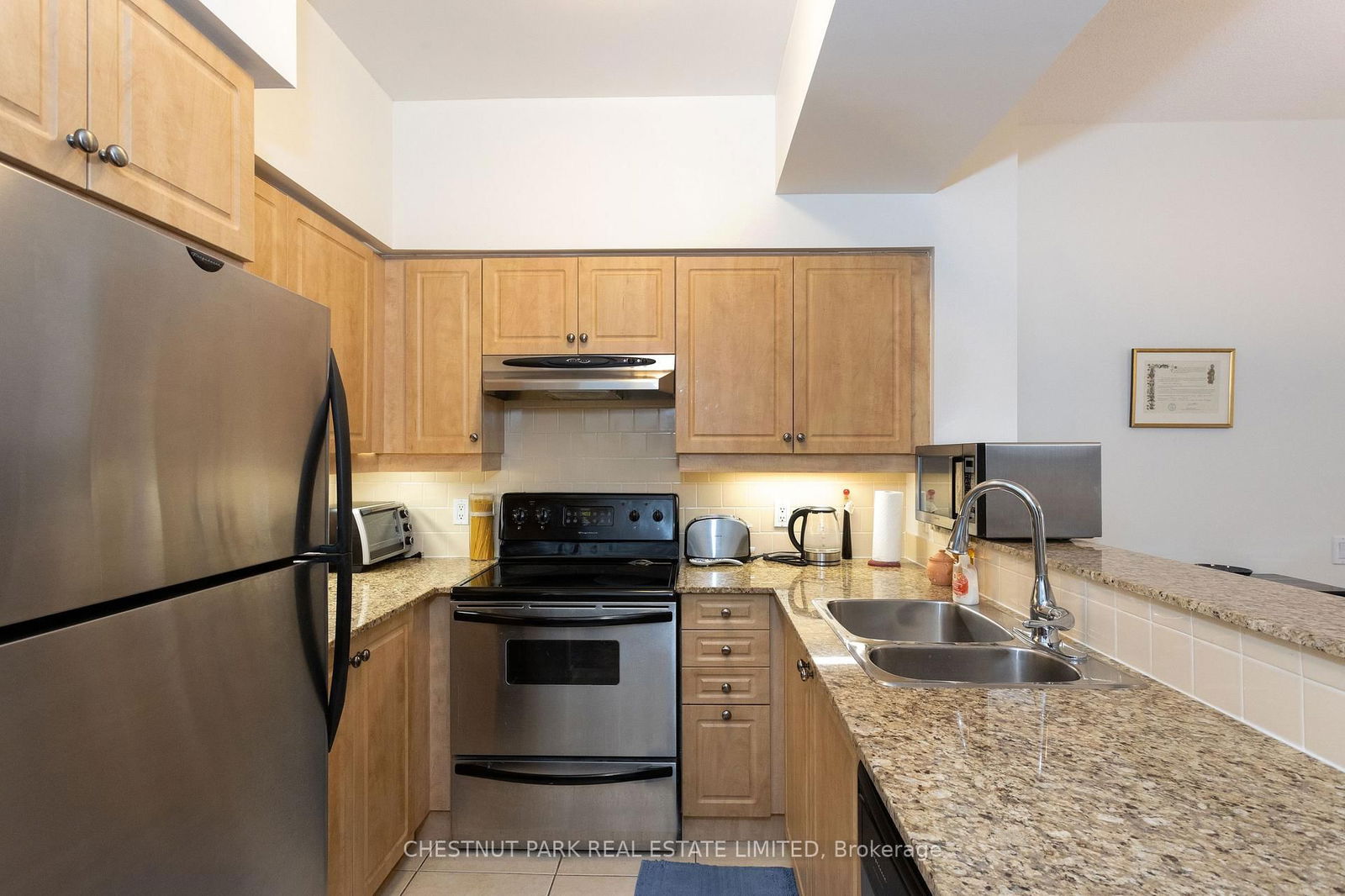 451 Rosewell Ave, unit 413 for rent