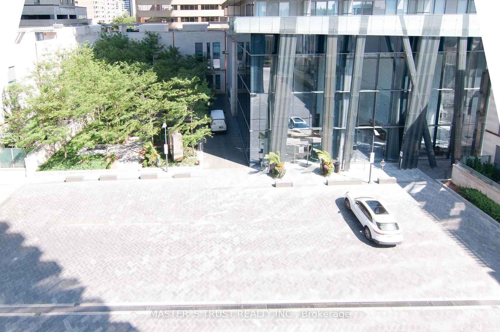 65 St Mary St, unit 401 for sale