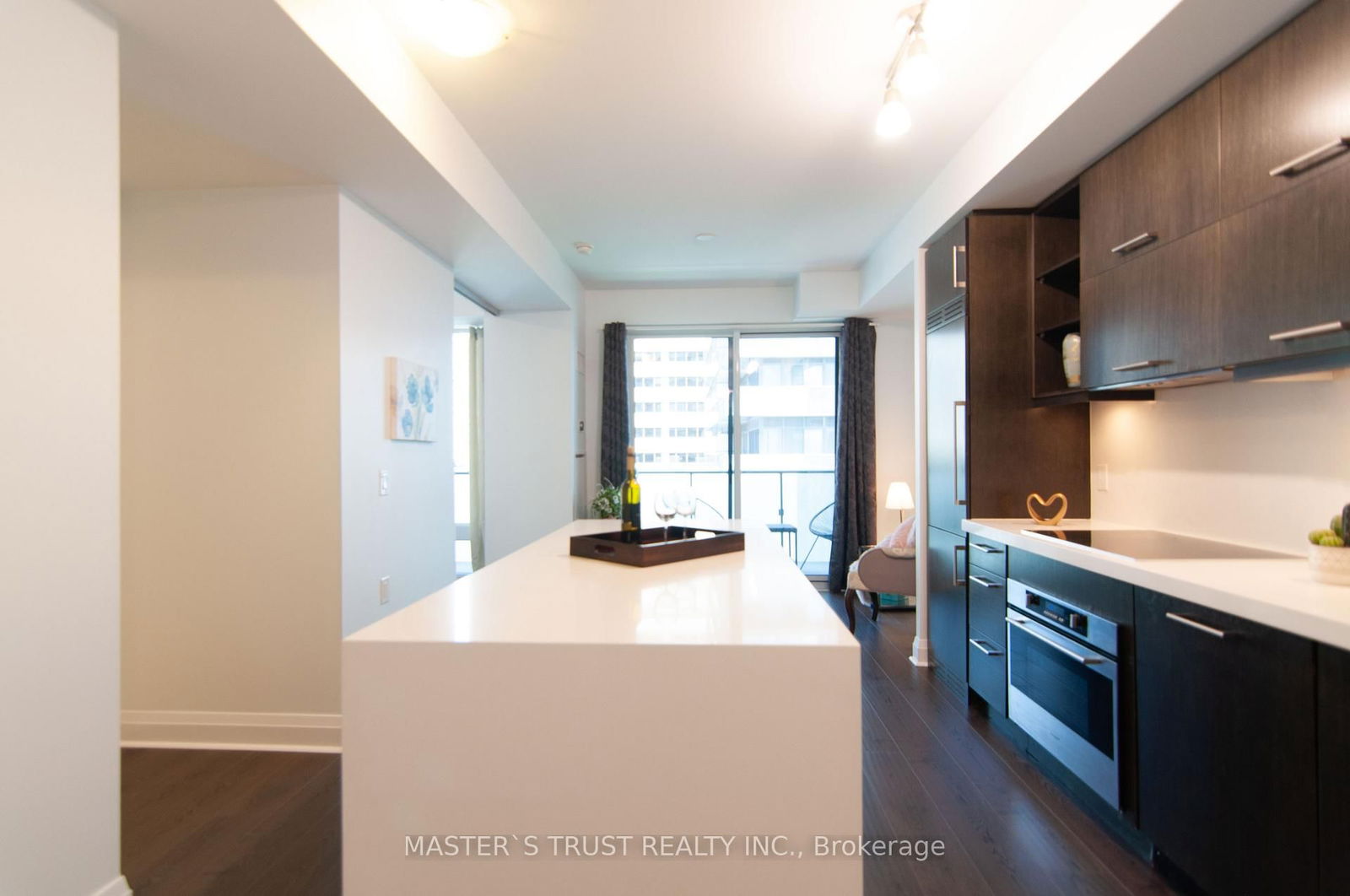 65 St Mary St, unit 401 for sale