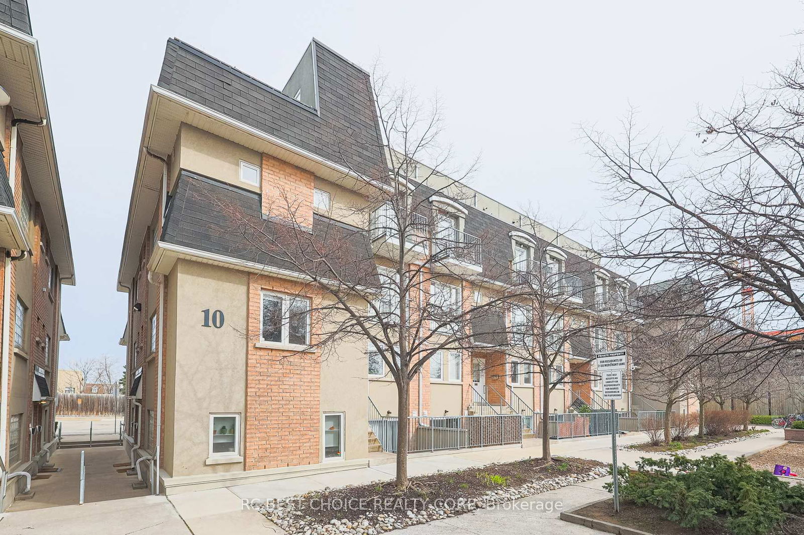 Merchant Lane Townhouses, West End, Toronto