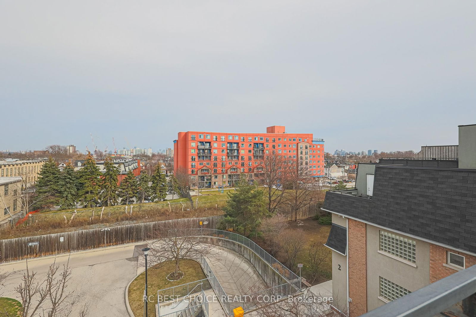 Merchant Lane Townhouses, West End, Toronto