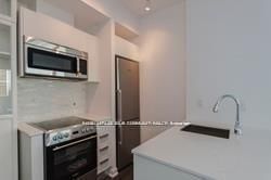 42 Charles St E, unit 3109 for rent