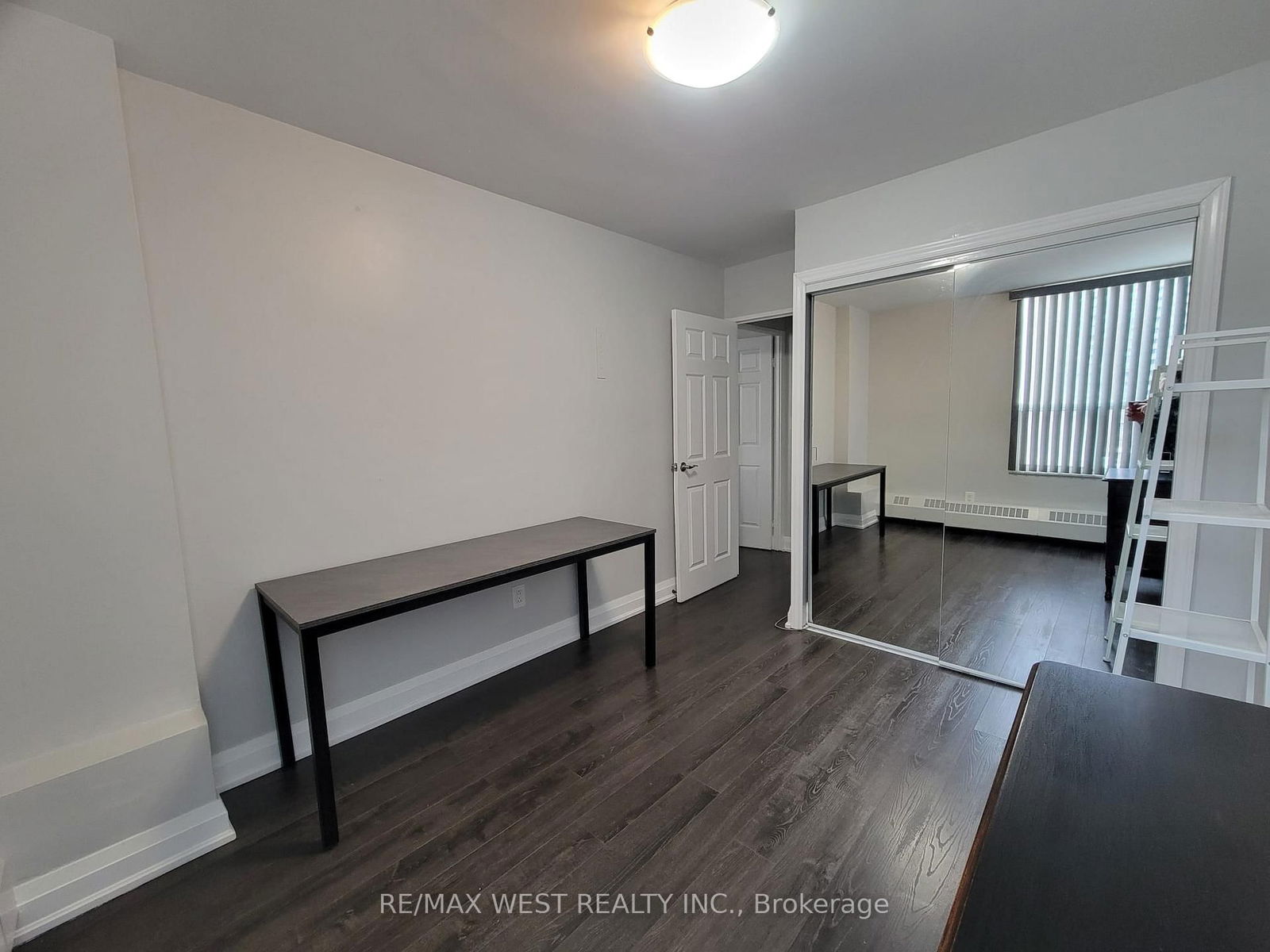 60 Pavane Linkway, unit 812 for rent