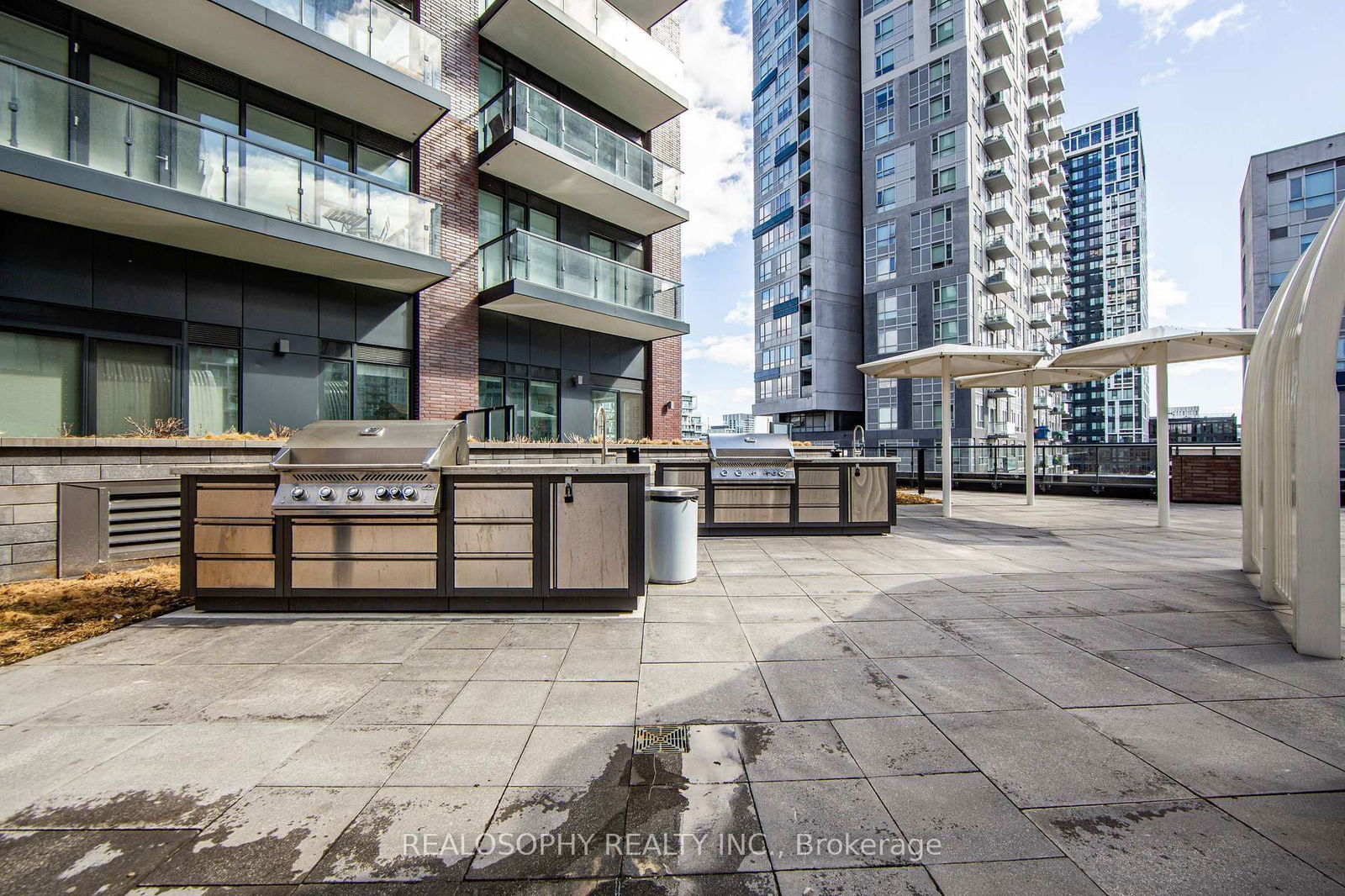 130 River St, unit 1905 for sale