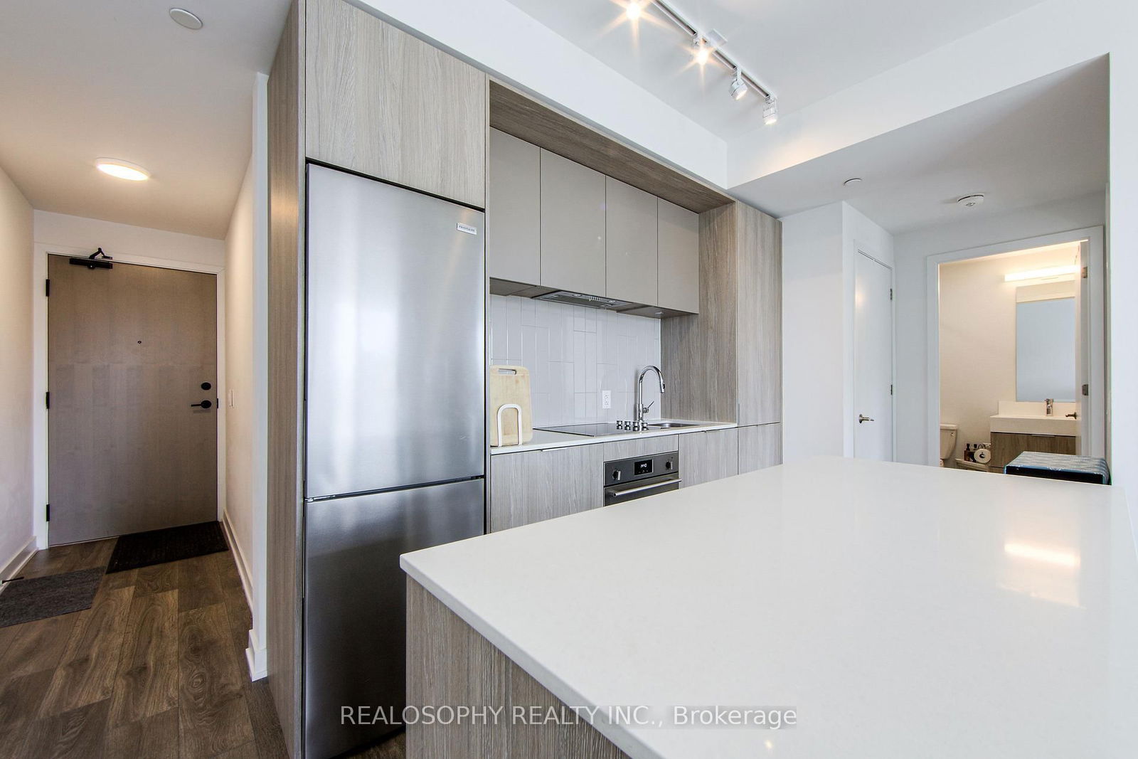 130 River St, unit 1905 for sale